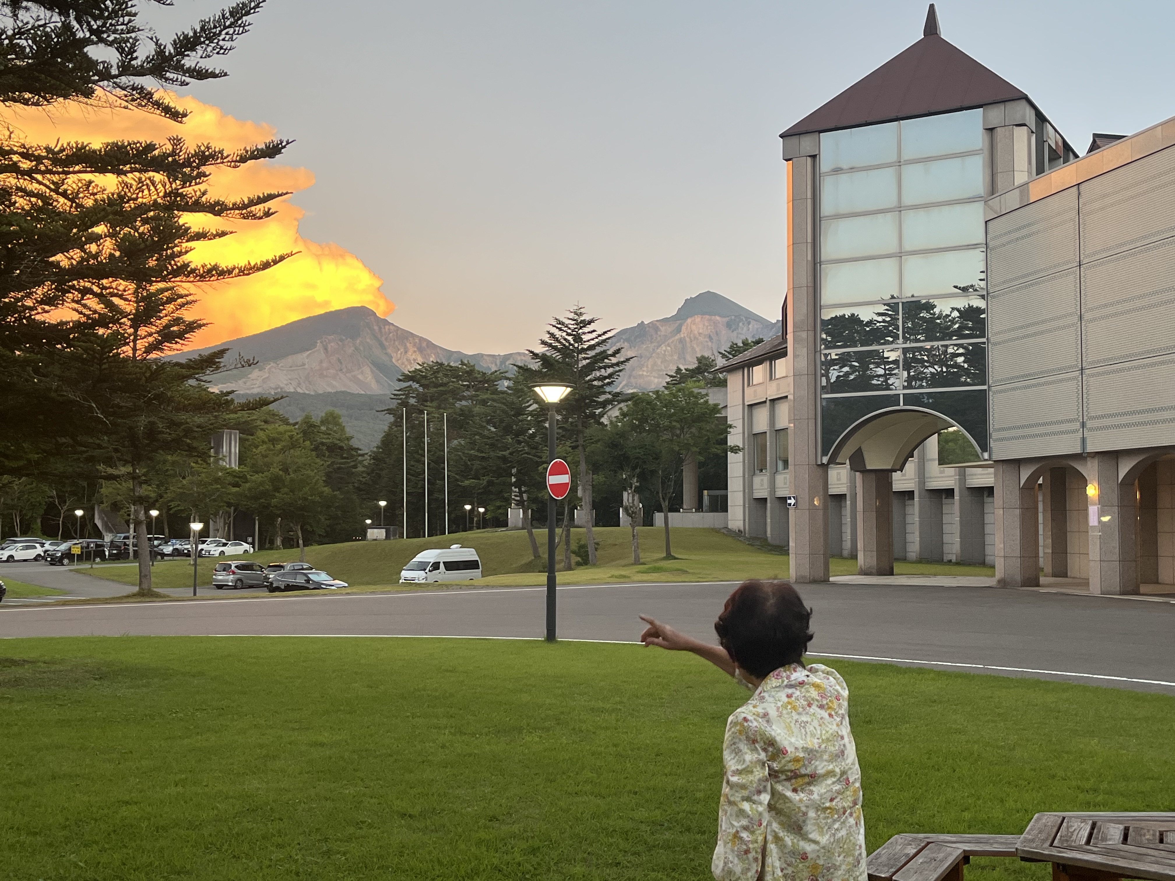 Click to enlarge Highslide JS